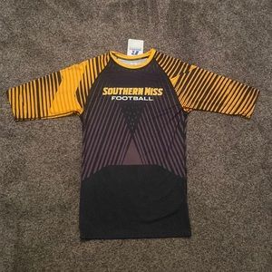 Men’s tight fitting compression shirt, The University of Southern Mississippi